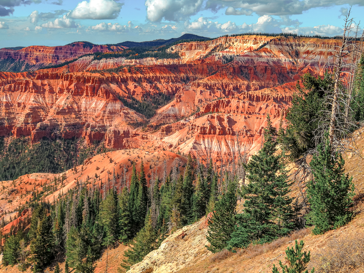 Stunning colourful rock formations at Cedar Breaks National Monument in Utah