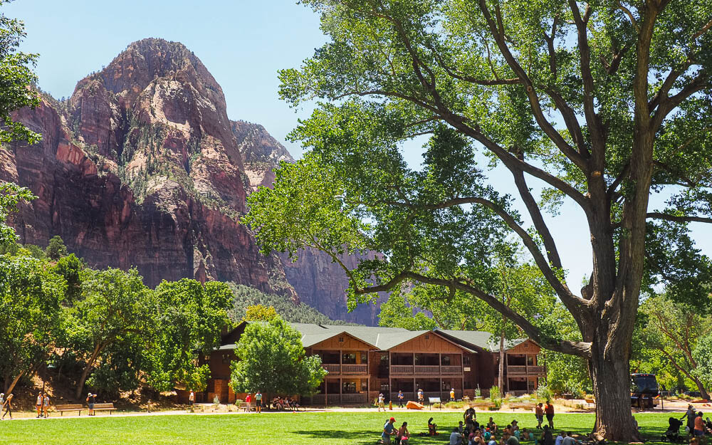 Zion Lodge in front of the rock formations